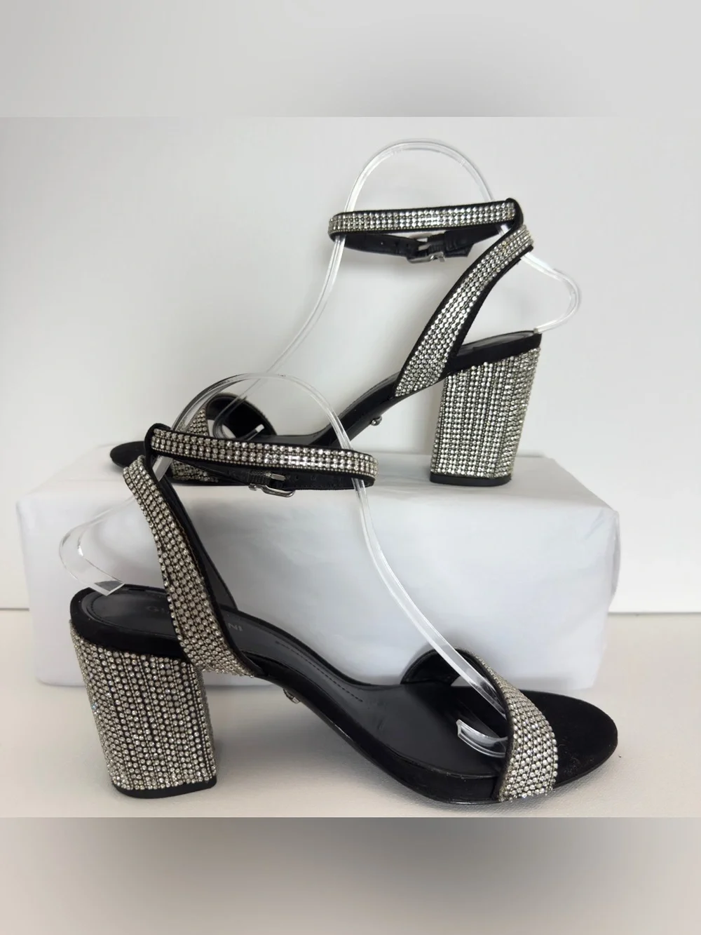 Gianni Bini “Dericka” Rhinestone Ankle Strap Block Heel Sandals Black Size 10M
